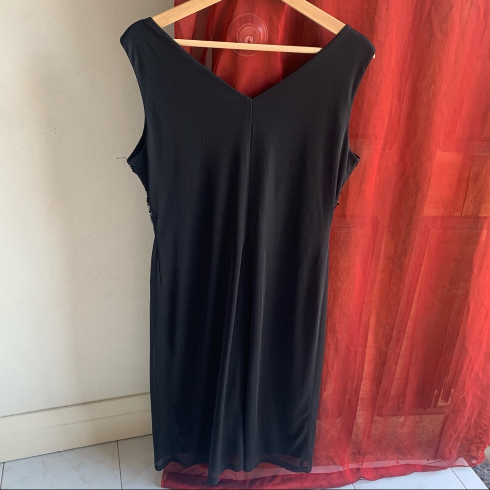 High end Laura K black sequin midi gown (16) - Picture 10 of 10